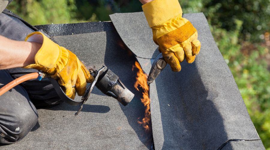 Expert Emergency Roof Repairs services in Willow City, ND